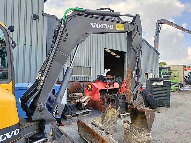 Volvo ECR 58 D rups graafmachine tracked excavator bagge