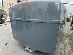 polyGLAS 10000 ltr Koffertank