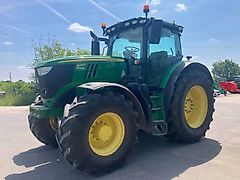 John Deere 6215R