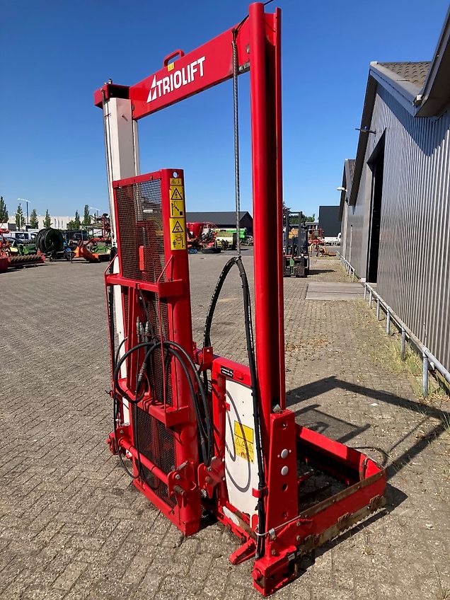 Trioliet TU 195 met hefmast