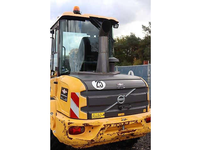 Volvo L30G