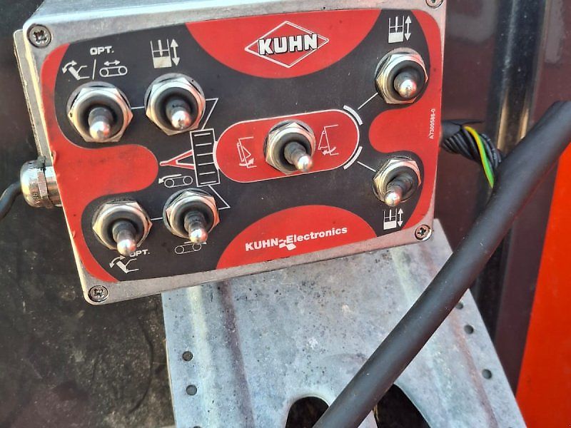 Kuhn 1880 Profile