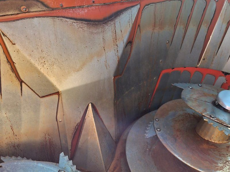 Kuhn 1880 Profile