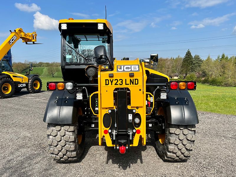 JCB 542-70 Agri Xtra Loadall Stage 5