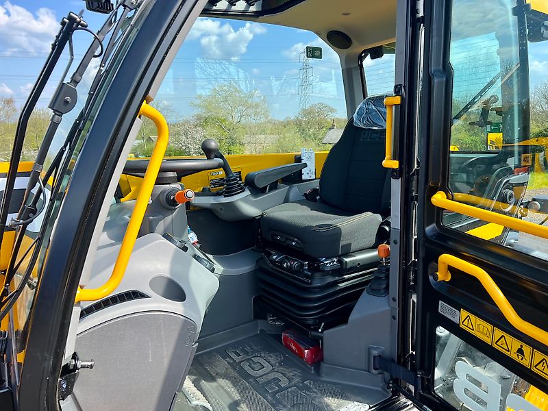 JCB 542-70 Agri Xtra Loadall Stage 5