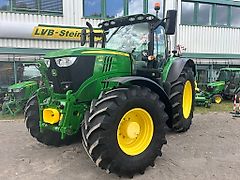 John Deere 6215R