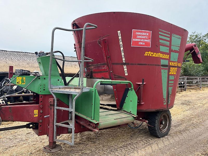 Strautmann Verti-mix 900