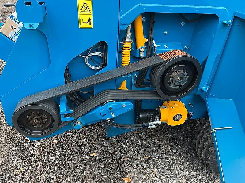 Kidd 475 TC Einstreugerät mit Mahlfunktion, Strohmühle