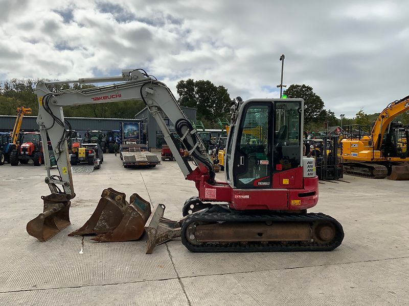 Takeuchi TB280FR Digger (ST24595)