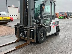 Nissan WG1F4A50Y