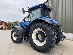 New Holland T7.300 Auto Command **3000 Hour Warranty**