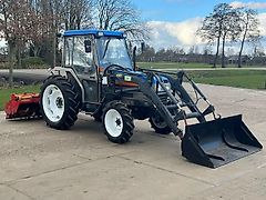 Iseki TG 53 F + Voorlader mini trekker frees