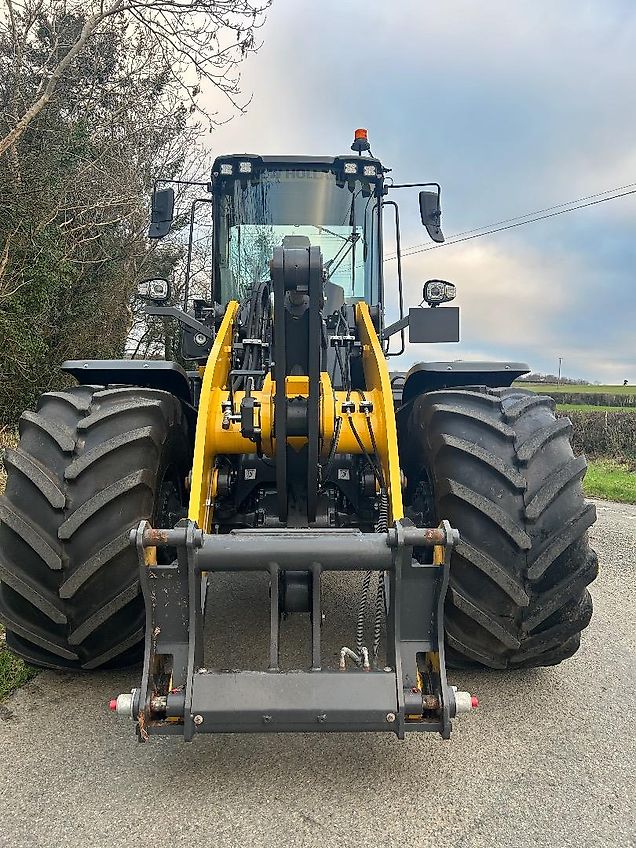 New Holland W170D Loading Shovel