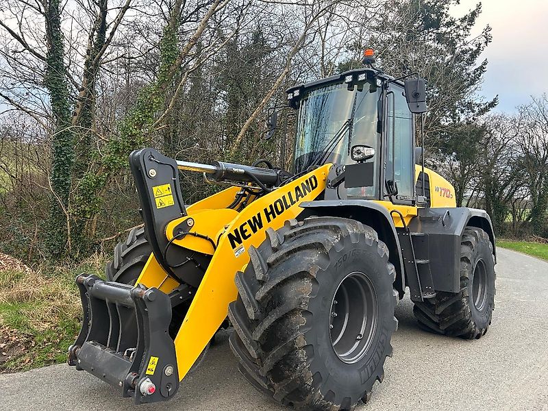 New Holland W170D Loading Shovel