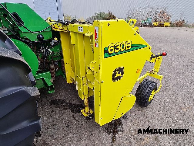 John Deere 630B pick-up