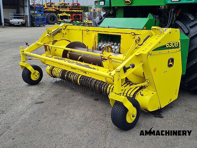 John Deere 630B pick-up