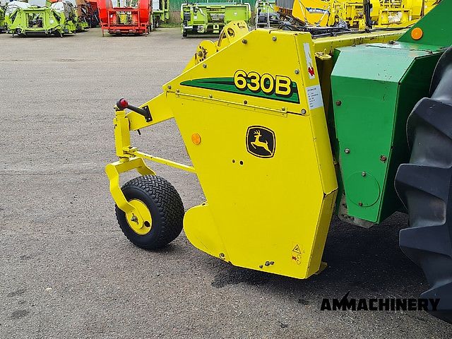 John Deere 630B pick-up