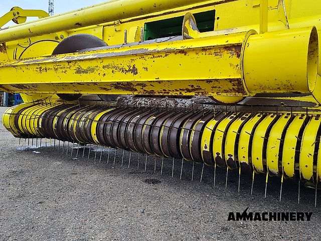 John Deere 630B pick-up