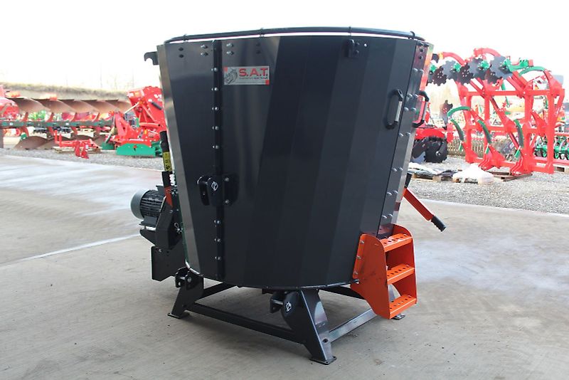 Burkon Futtermischer-3,0m³ -Elektromotor+Gelenkwelle