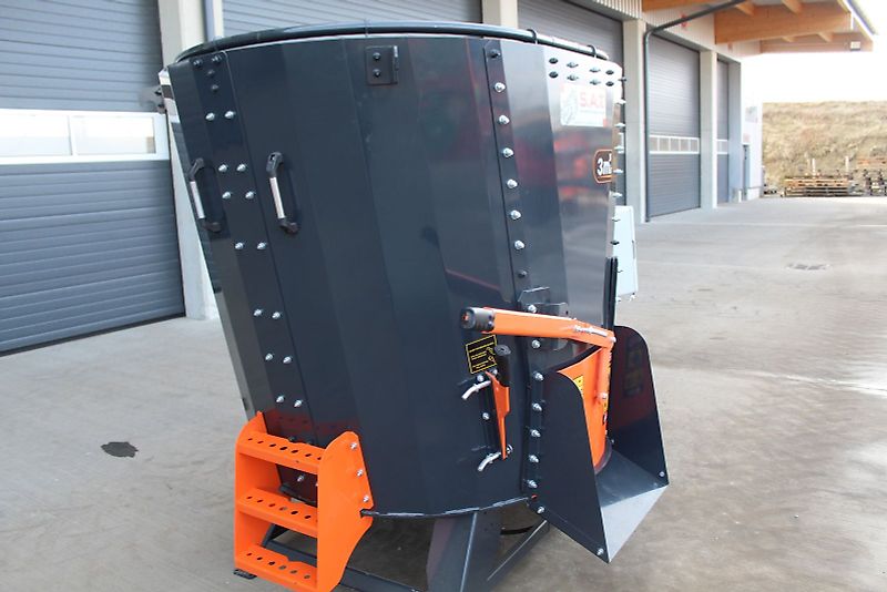 Burkon Futtermischer-3,0m³ -Elektromotor+Gelenkwelle