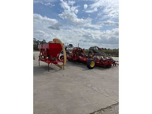 Lely rotorkopeg + Accord zaaimachine
