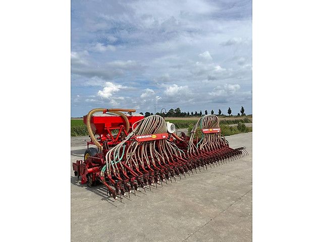 Lely rotorkopeg + Accord zaaimachine