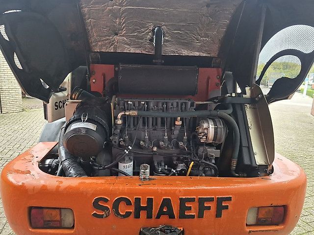 Schaeff SKL 834