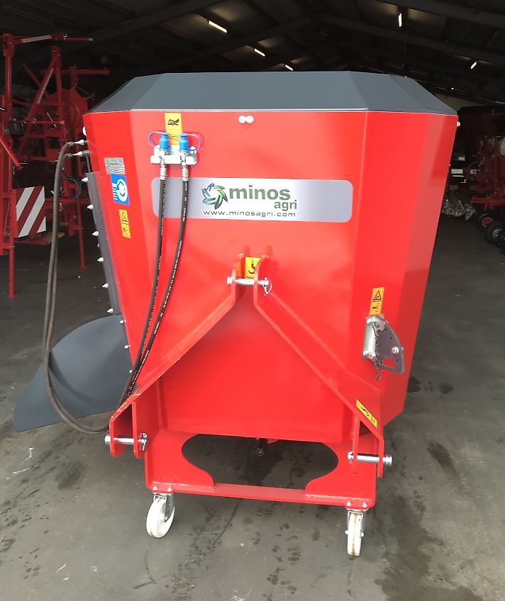 Minos Agri Futtermischwagen T-DYKM 1,5
