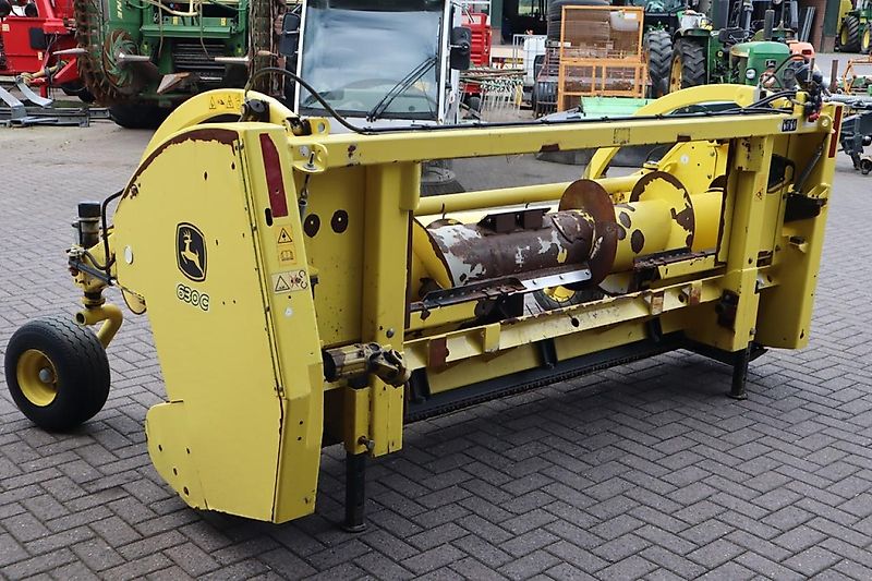 John Deere 630C PICK-UP
