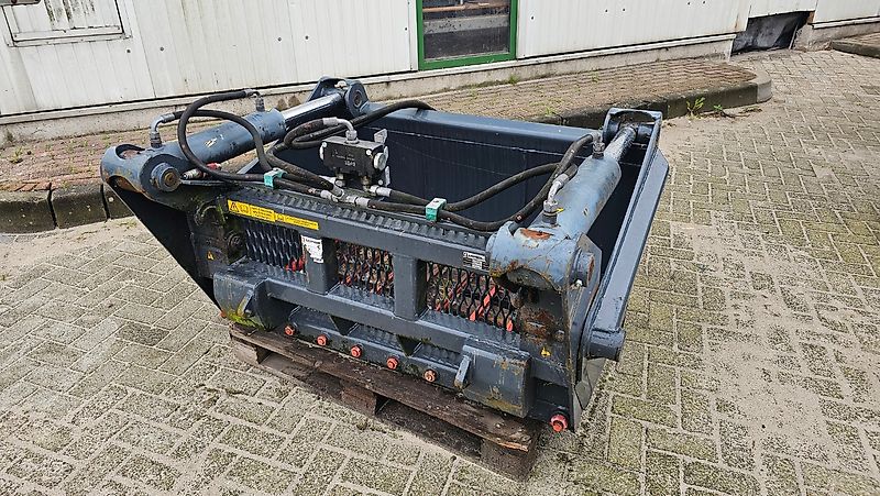 Saphir SSZE 136