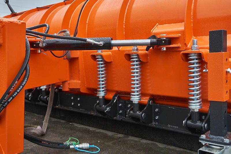 Top-Agro Schneepflug gerade hydr. 2,6M ;SHP-OG26 OPTIMAL Schneeschild WINTERAKTION