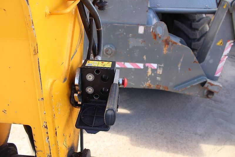 Dieci Pegasus 40.17 / Henkilökori, Trukkipiikit, Kauha