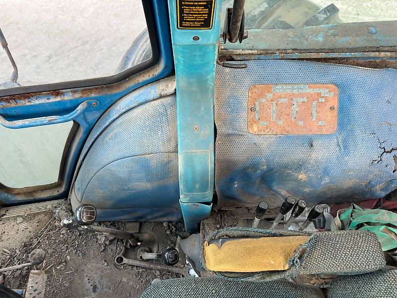 Ford 8210 Self Propelled Gravel Cart