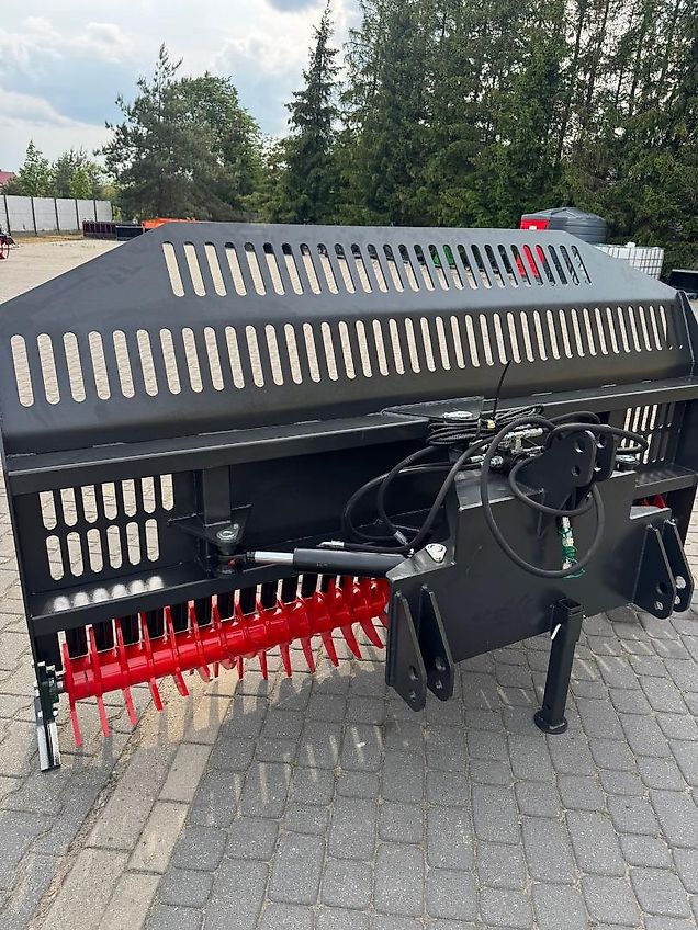 D&D Landtechnika Siloverteiler aus Rotor und Schild / Siloschild Siloverteiler aus Rotor und Schild / Siloschild