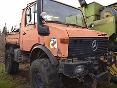 Mercedes-Benz Unimog U 1200