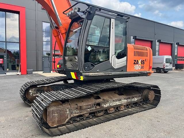 Hitachi ZX 180 LC-3 / Myyty, Sold