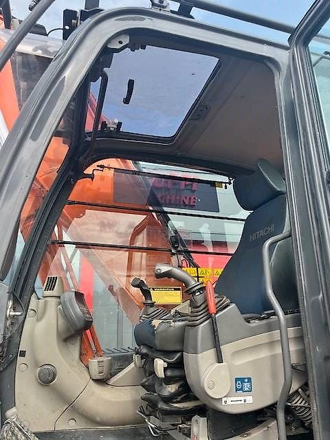 Hitachi ZX 180 LC-3 / Myyty, Sold