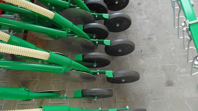 AGRO-MASZ SN300 + Anbauaggregat ANT30