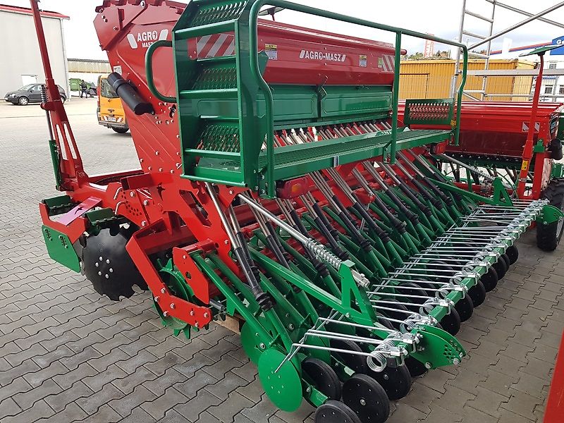AGRO-MASZ SN300 + Anbauaggregat ANT30