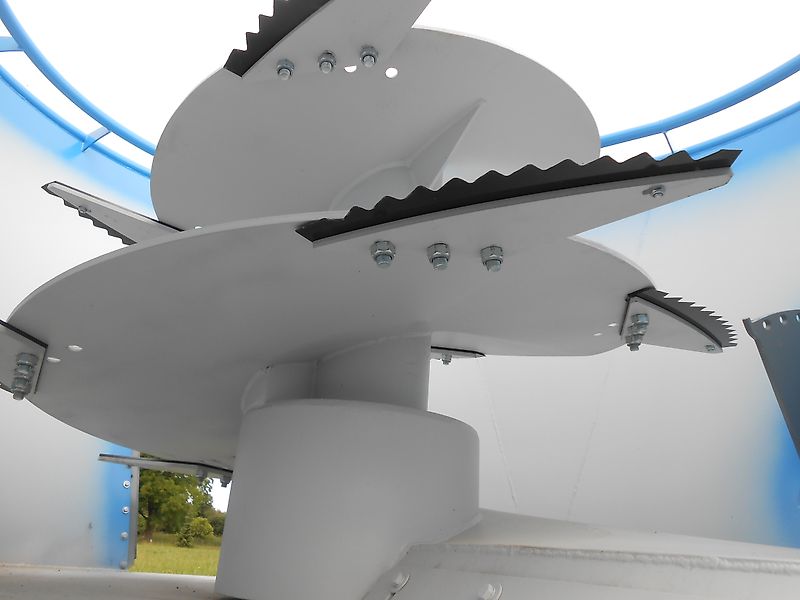 ZAMET FIDER Wóz paszowy FIDER 11 m3 / Futtermischwagen FIDER 11m3 / Carro de alimentacion FIDER 11m3