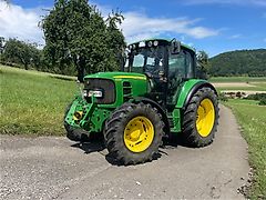 John Deere 6230