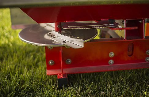 MD MD WP Düngerstreuer 600 kg - 1200 kg JUNIOR II