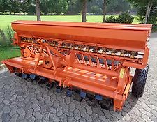 Howard Howard Sämavator 235 cm Arbeitsbreite in Topzustand Frässmesser 100 Prozent mit Pakerwalze ideal zur Direktsaat in Grünland & Ackerland mit Breitsaatausläufen bzw. engen Saatrillen Howard Howard Sämavator 235 cm Arbeitsbreite in Topzustand Frässmesser 100 Prozent mit Pakerwalze ideal zur Direktsaat in Grünland & Ackerland mit Breitsaatausläufen bzw. engen Saatrillen