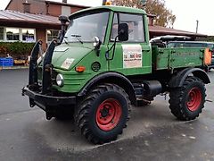 Mercedes-Benz U421
