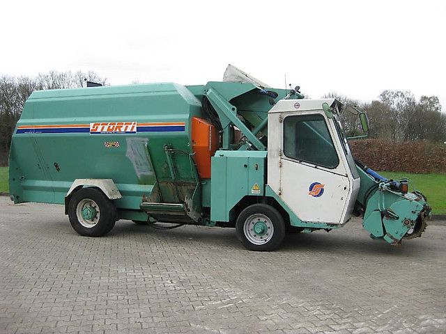 Voermengwagen Storti Bulldog