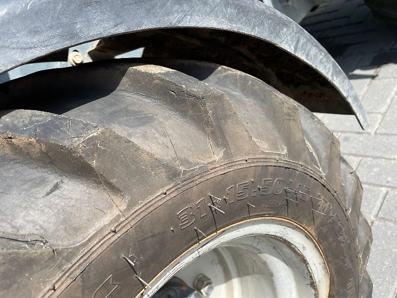 Mustang 306 kniklader