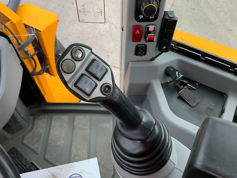 JCB 437 Wheeled Loading Shovel (ST23075)