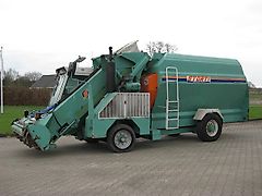 Voermengwagen Storti Bulldog