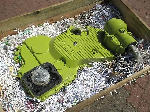 Claas Vorsatzantrieb Claas Jaguar 494 Vorpersswalzengetriebe