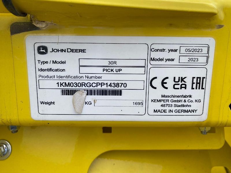 John Deere 30R
